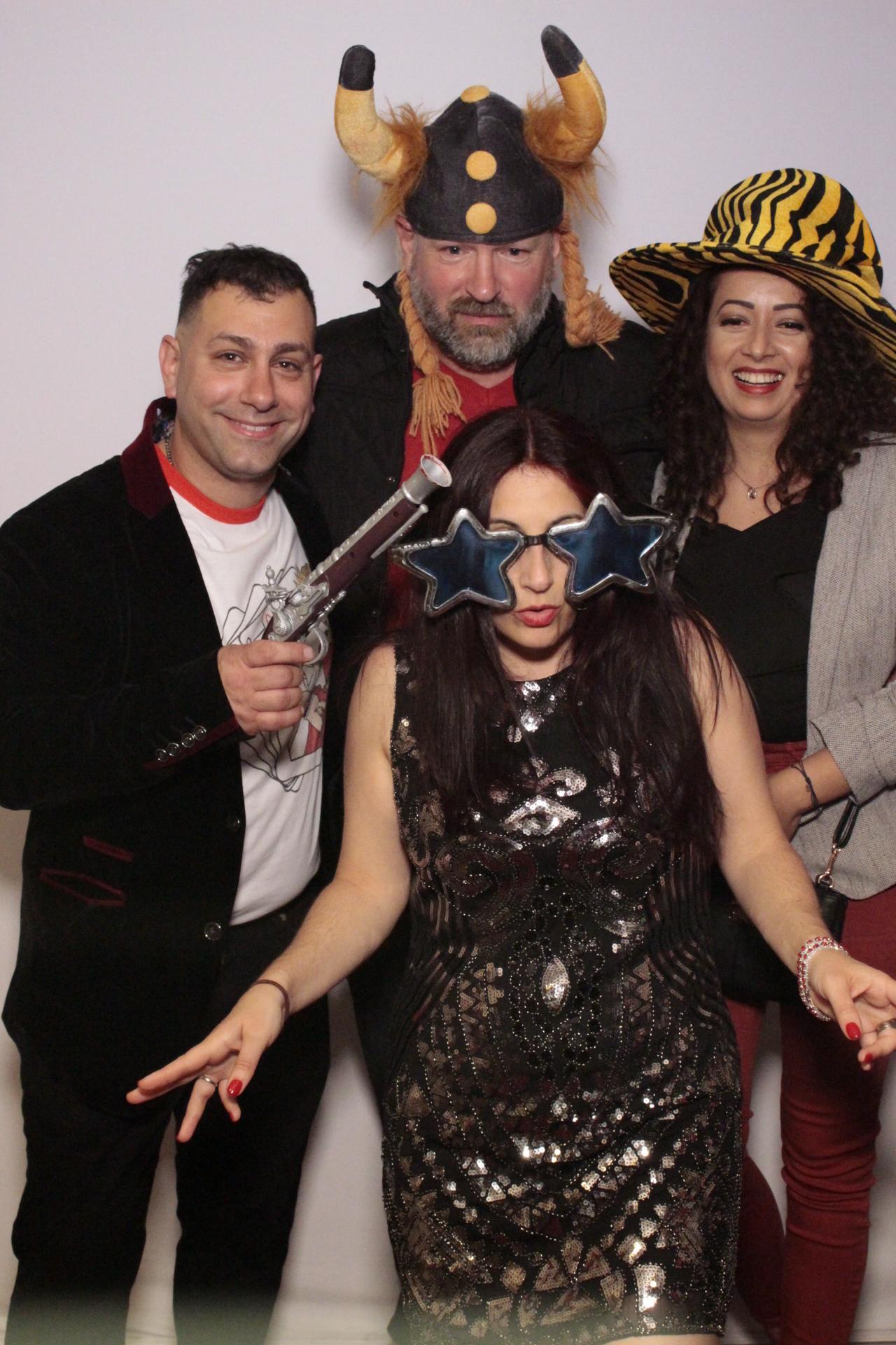 Danielle’s 40th birthday | View more photos from the event at gallery.myphotoboothexperience.co.uk/u/MyPhotoBoothExperienceLtd/Danielle’s-40th-birthday